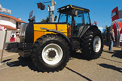 Trator movido à biodiesel