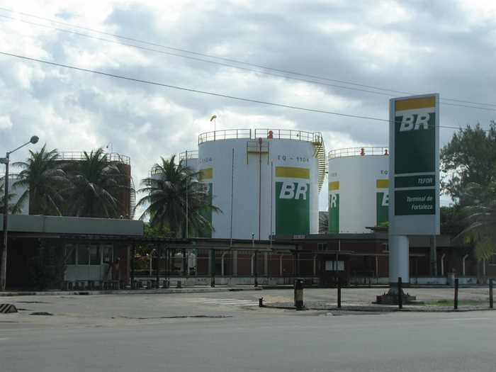 Quatro distribuidoras controlam mais de 80% do mercado de diesel