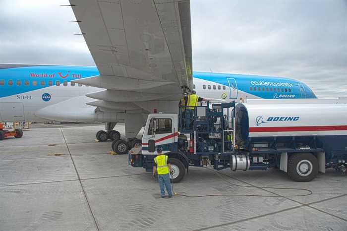 Boeing realiza primeiro voo usando diesel renovável