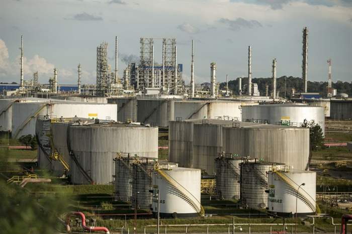 Importações de óleo diesel em fevereiro tem forte redução