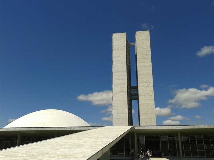 [Atualizada] PL que amplia mistura retirado da pauta de comissão do Senado