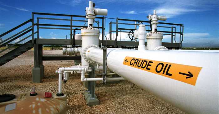 Mercado do petróleo se prepara para problemas em 2016