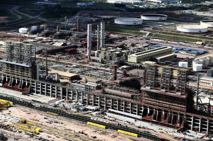 Operação plena da Refinaria Abreu e Lima só em 2019