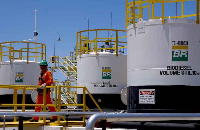 Petrobras volta atrás e reduz sua margem nos leilões de biodiesel