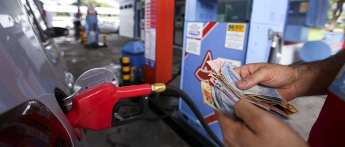 Justiça Federal em Macaé suspende alta de impostos de combustíveis