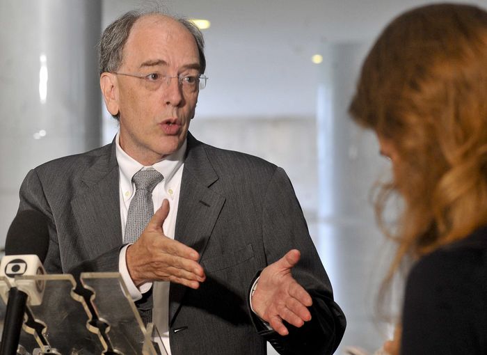 Petrobras avalia abrir capital da BR Distribuidora, diz Pedro Parente