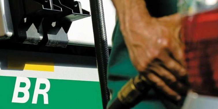 Preço do diesel fica estável na semana enquanto gasolina acelera