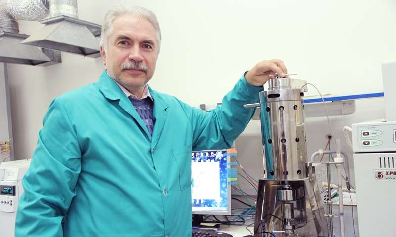 Russos desenvolvem nanocatalisador de ouro para converter glicerina