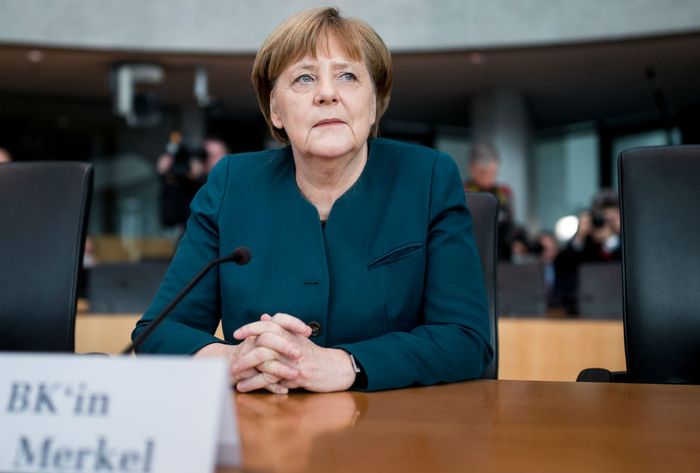 Para evitar proibição de carros diesel, Merkel oferece dinheiro a cidades