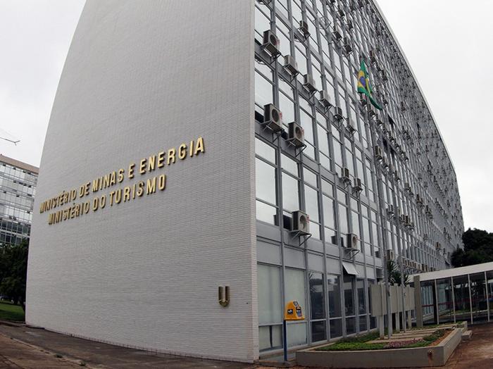 Governo aprova Plano Decenal de Expansão de Energia 2026