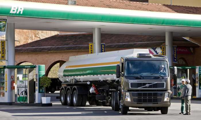Petrobras reduz preço da gasolina e do diesel nas refinarias