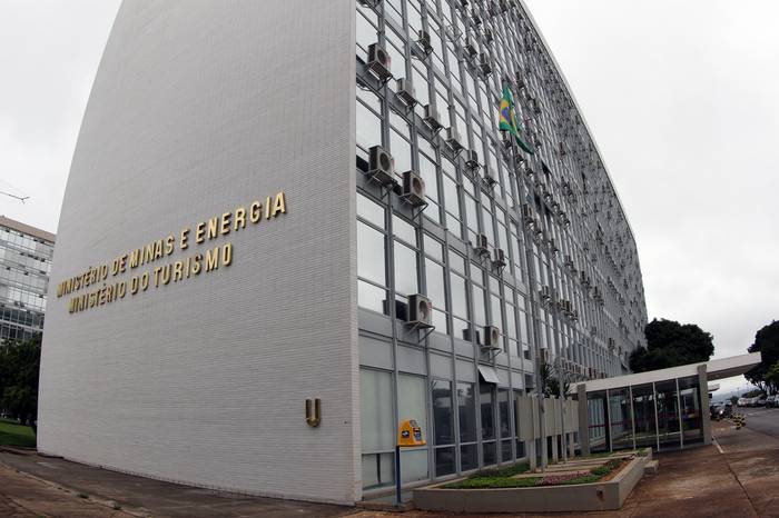 MME avalia encaminhar RenovaBio por PL em regime de urgência
