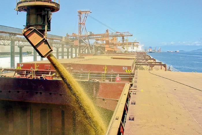 Soja não vai além da exportação de grão