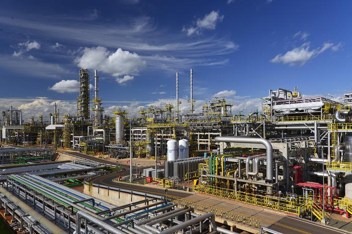 Petrobras retoma atividade na Replan e prevê 50% da produção em uma semana