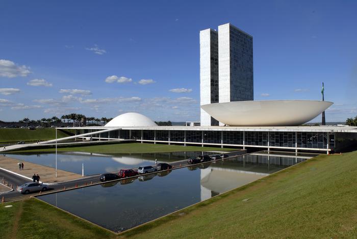 Governo corre para aprovar MP que garante subsídio ao diesel