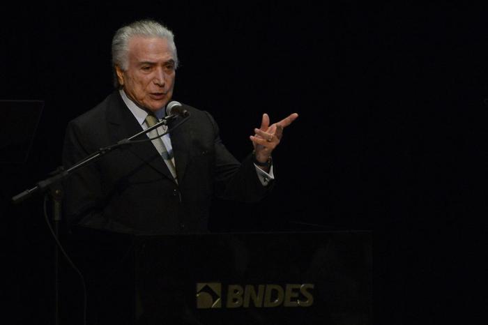 Temer diz que promoção da energia limpa 'é bandeira importantíssima'