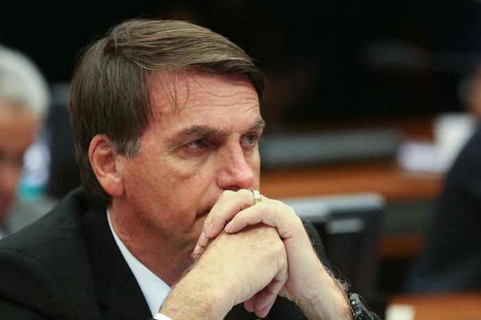 Reestruturação de ministérios será primeira medida da gestão Bolsonaro