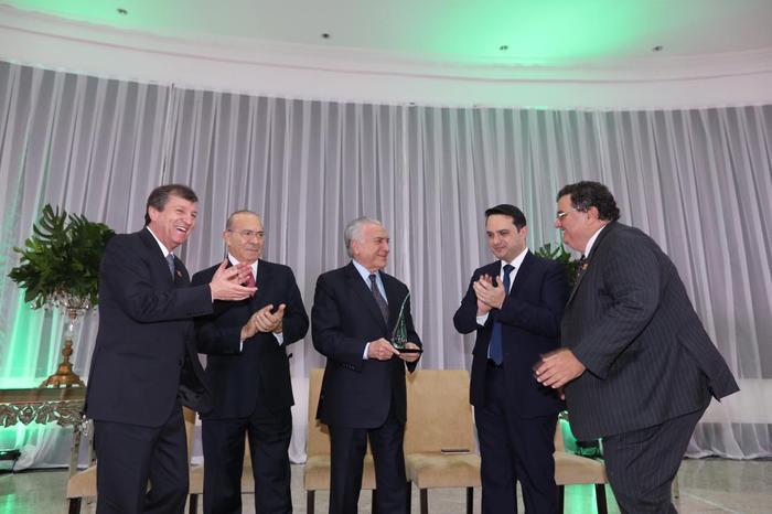 Entidades do biodiesel prestam homenagem a Michel Temer