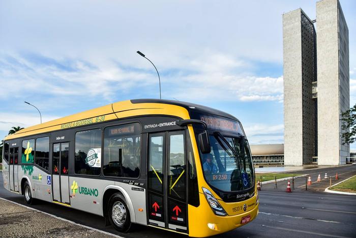 ‘Maioria’ dos ônibus do DF devem rodar com B20 até 2019