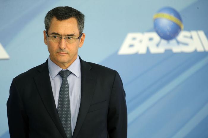 Fazenda anuncia imposto de importação de diesel e subsídio a importadores
