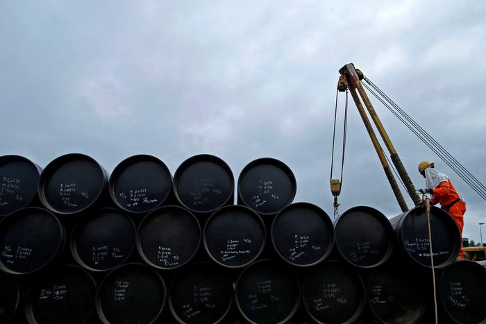Preço do petróleo nos EUA atinge máxima de 3 anos e meio por receios sobre Irã
