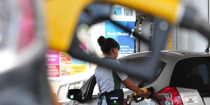 Preço do diesel encerra sequência de altas
