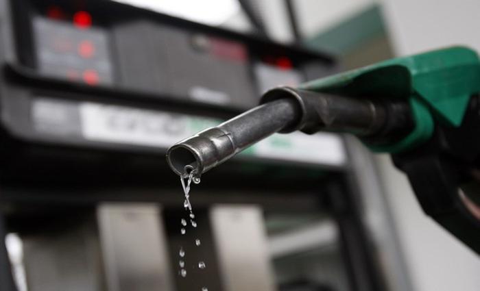 Litro de diesel nas refinarias ultrapassa barreira dos R$ 2 pela primeira vez