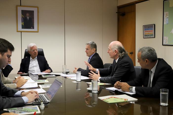 Setor pede definição para aumento na mistura em audiência no MME