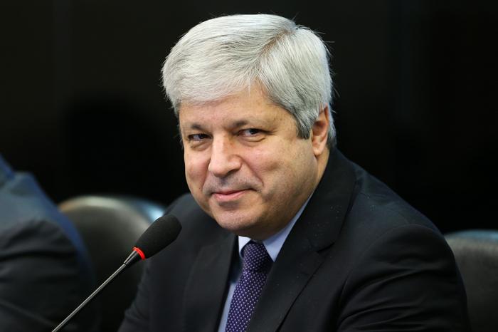 Ministro de Minas e Energia nomeia Marcio Felix como secretário de Petróleo e Gás