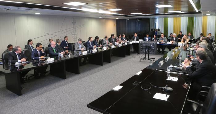 MME apresenta prioridades no setor de petróleo e biocombustíveis 