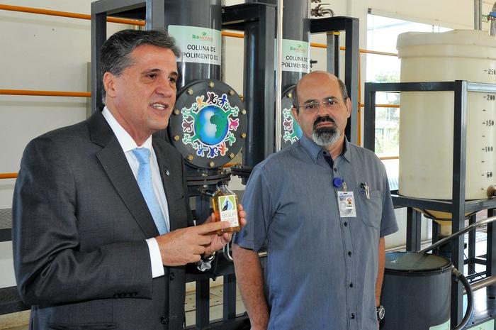 [Vídeo] Caesb quer aumentar produção de biodiesel com óleo usado no DF