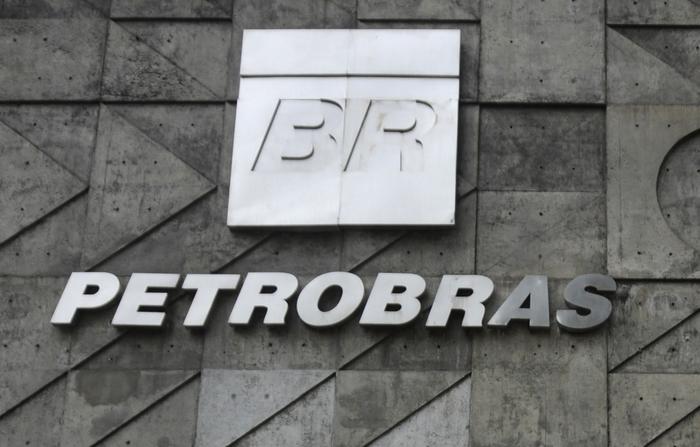 Petrobras ainda acumula perda de R$ 9 bi com venda de combustível
