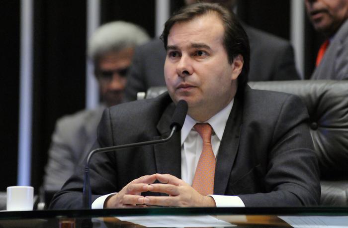 Rodrigo Maia quer votar solução para Lei Kandir até o final de março