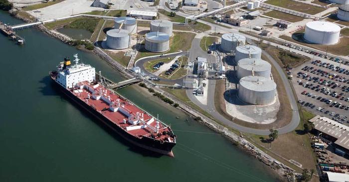 Quantidade de diesel importada cai novamente em fevereiro