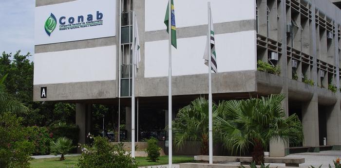 Conab reduz projeção da produção de soja em 1,9 milhão de tonelada