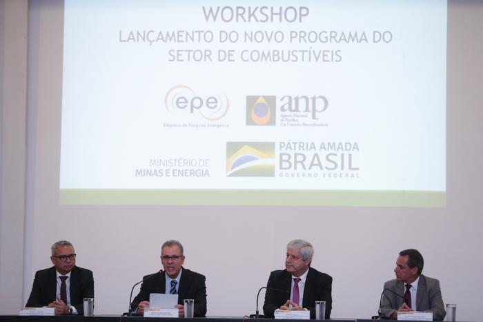 Programa busca estimular concorrência no setor de combustíveis