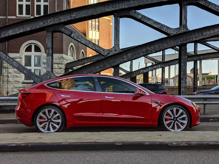EVs e híbridos crescem enquanto diesel perde espaço na Europa 