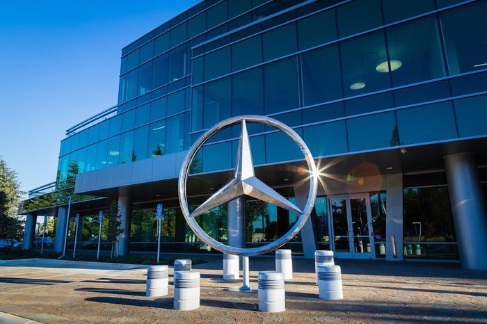 Mercedes-Benz quer banir carros a gasolina e diesel até 2039