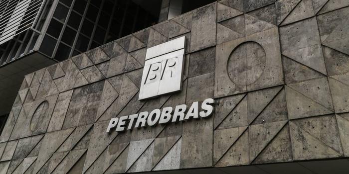 Petrobras vai manter liderança em refino no Brasil após desinvestimentos, diz diretora