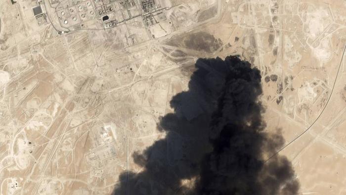 Preços do petróleo mundial disparam após ataque a instalações sauditas