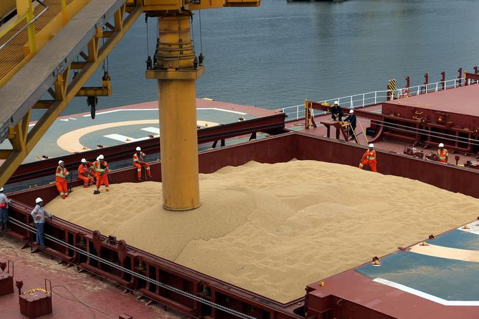 Brasil exportou 4,87 milhões de toneladas de soja em outubro