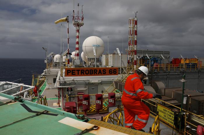 Petrobras deve superar meta de produção em 2019, após novos recordes em novembro