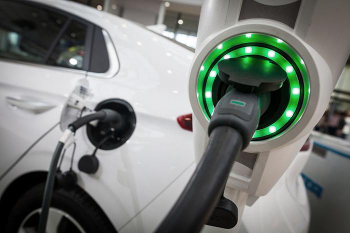 Venda de veículo a gasolina ou diesel pode ser proibida no Brasil em 2030