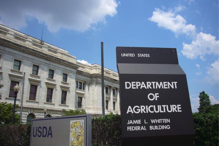 Adido do USDA no Brasil reduz previsão de colheita de soja para 123 milhões de t