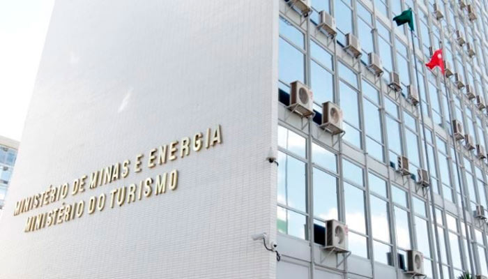 Setor quer antecipar B13 para compensar perdas com a Covid-19