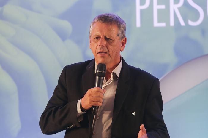 ‘Não vai faltar soja no Brasil’, diz presidente da Aprosoja Brasil apesar das exportações fortes