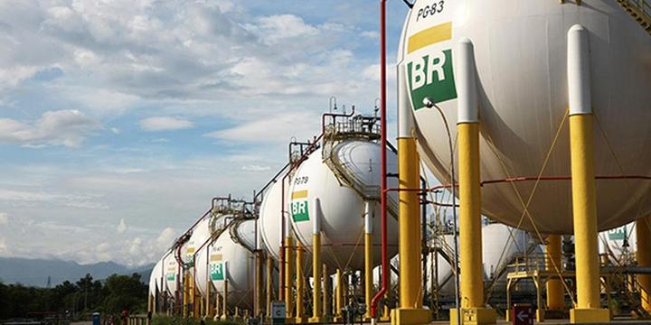 Refinarias da Petrobras operam com 66% da capacidade