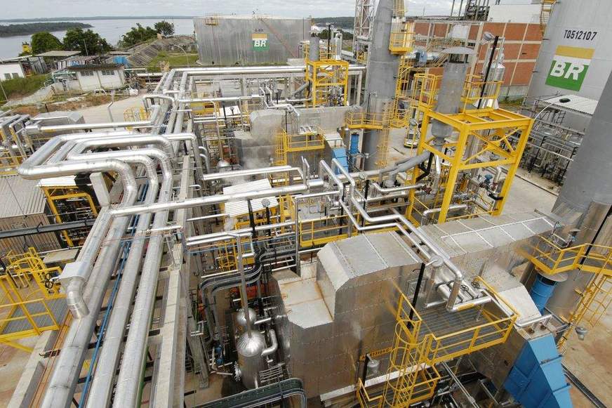 Fator de utilização das refinarias atinge maior patamar desde o início da crise
