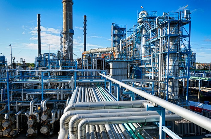 Venda de refinarias pode criar monopólio privado