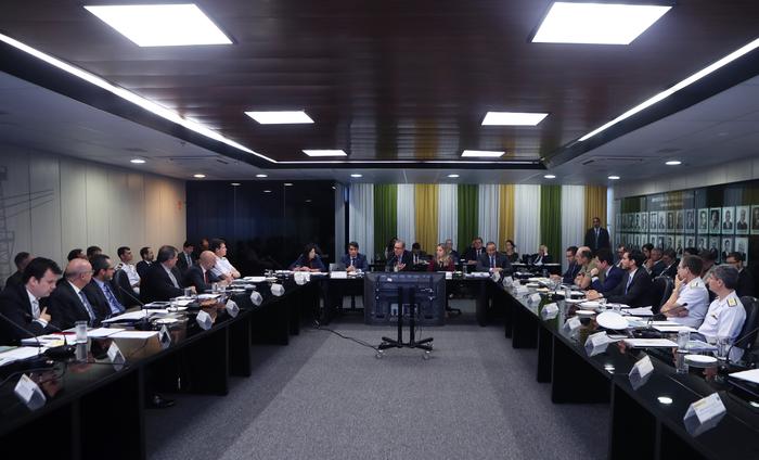 CNPE não aprecia antecipação do B13
